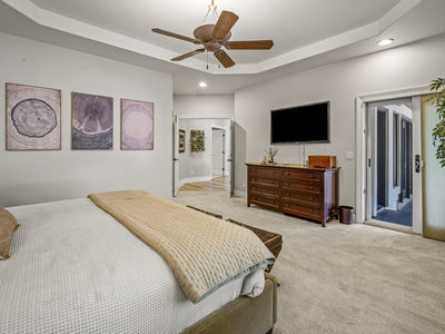 3071_LennoxDrive_Int_Bedroom1_1_03