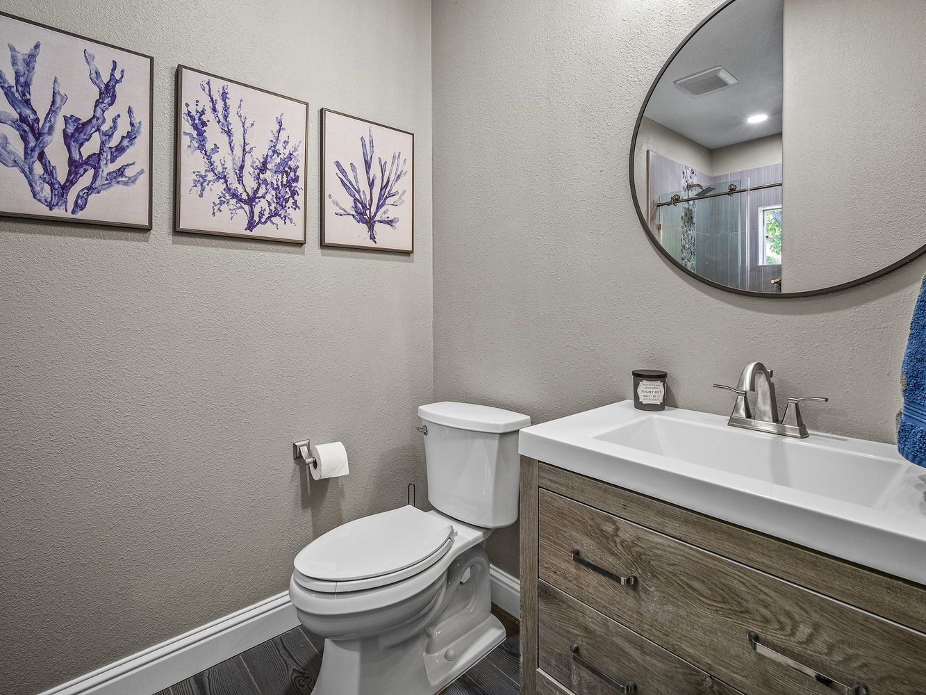 3071_LennoxDrive_Int_Bedroom3_1_02