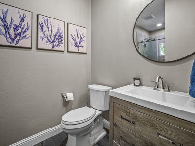 3071_LennoxDrive_Int_Bedroom3_1_02