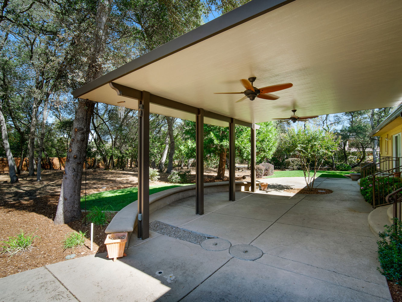 3720_WhisperingPinesLane_Ext_Rear_1_03