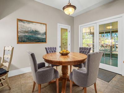 3720_WhisperingPinesLane_Int_Kitchen_1_04_Staged