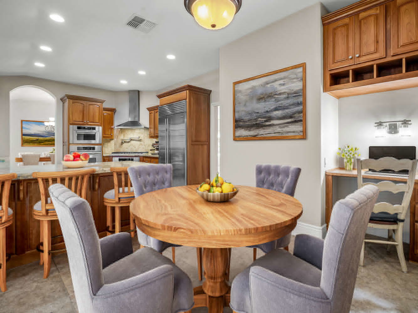 3720_WhisperingPinesLane_Int_Kitchen_1_05_Staged