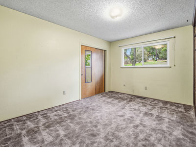 1999_LakehillsDrive_Int_Bedroom2_1_01