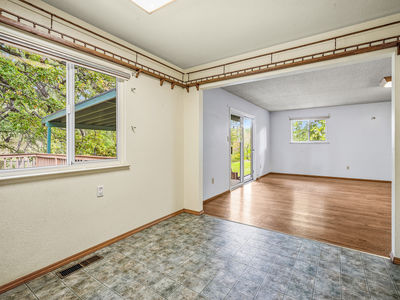 1999_LakehillsDrive_Int_Kitchen_1_05