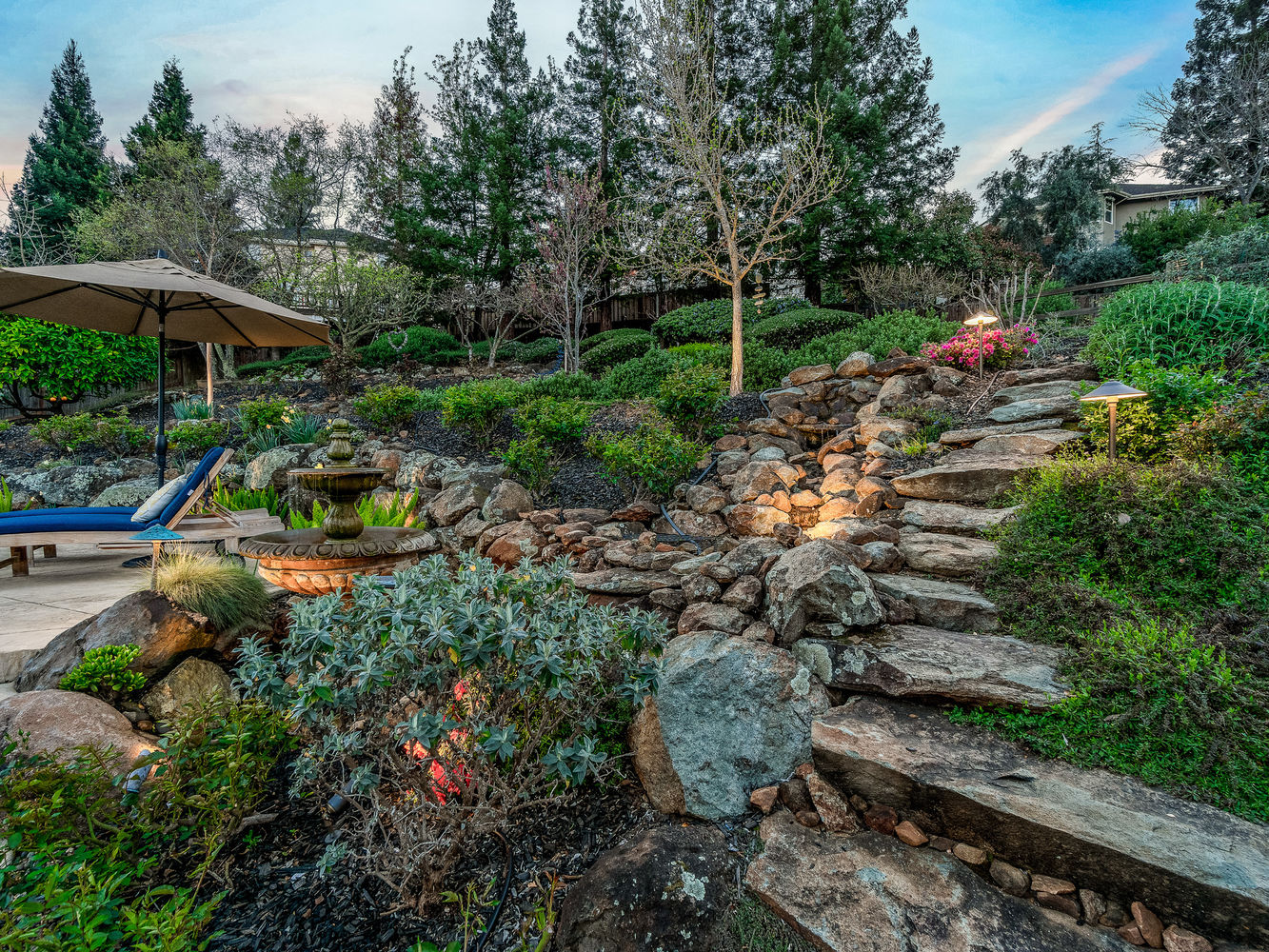 1154_TurquoiseWay_Ext_Rear_2_02