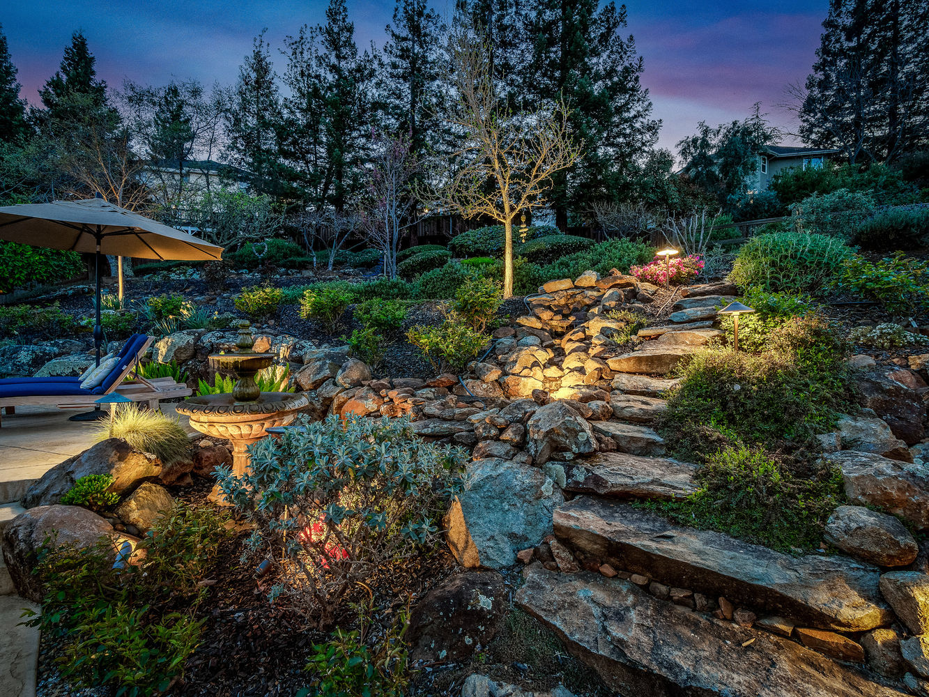 1154_TurquoiseWay_Ext_Rear_2_09