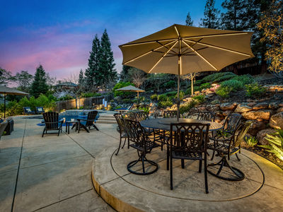 1154_TurquoiseWay_Ext_Rear_2_10