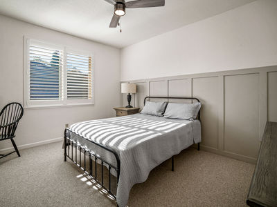 1154_TurquoiseWay_Int_Bedroom3_1_01