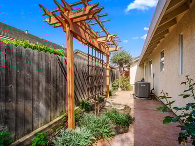 7104_BeaverFallsWay_Ext_Rear_1_02