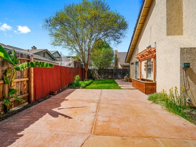 7104_BeaverFallsWay_Ext_Rear_1_06