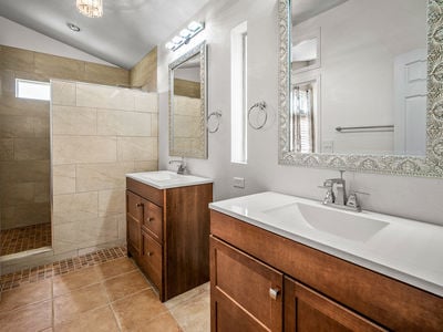 7104_BeaverFallsWay_Int_Bedroom1_1_03