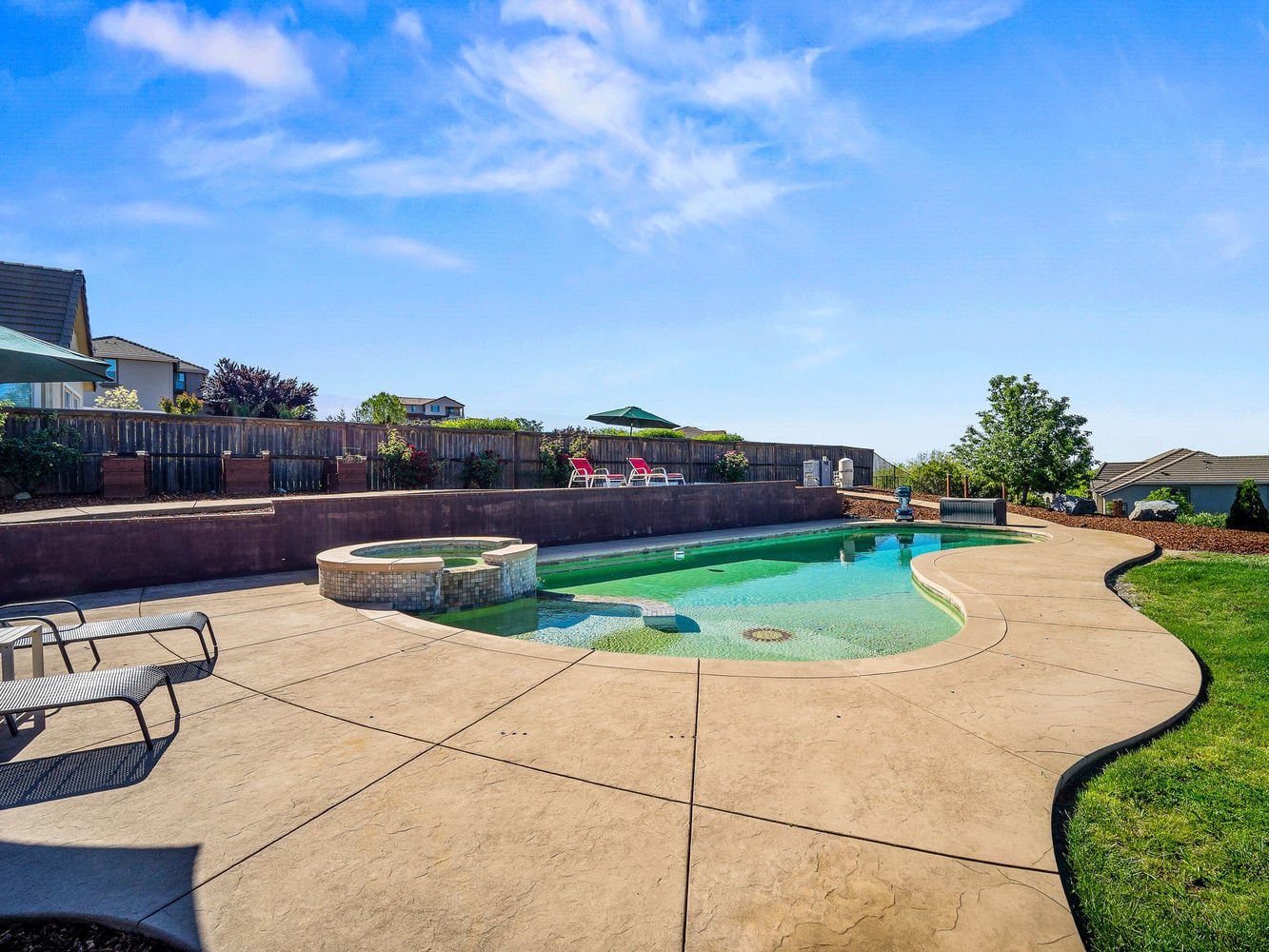 314_CobbleRockCourt_Ext_Rear_1_03