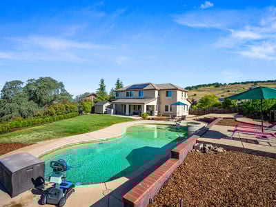 314_CobbleRockCourt_Ext_Rear_1_08