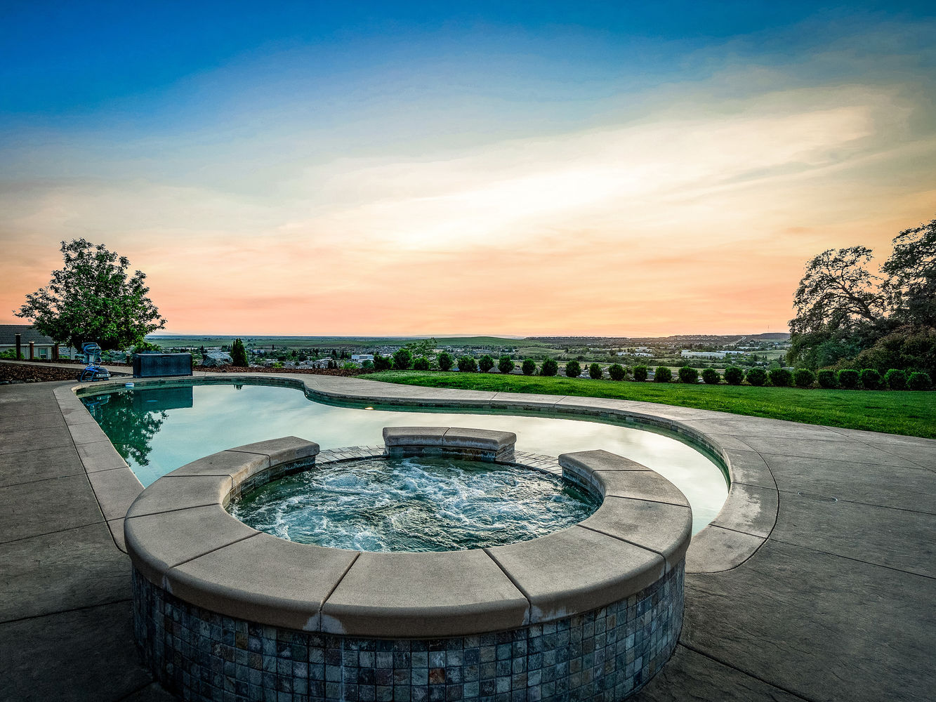 314_CobbleRockCourt_Ext_Rear_2_01