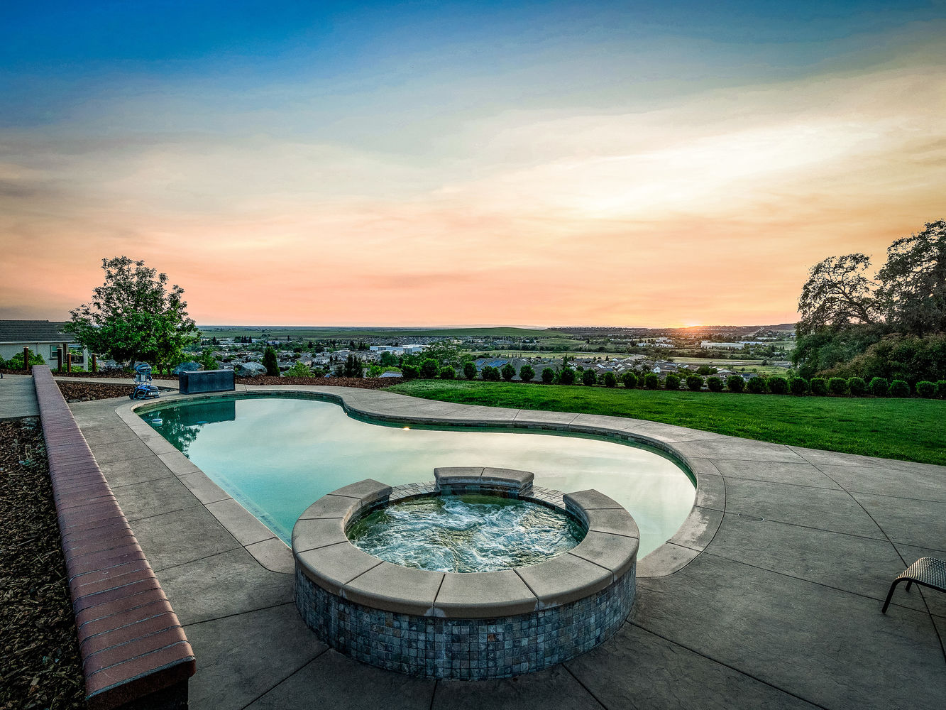 314_CobbleRockCourt_Ext_Rear_2_03