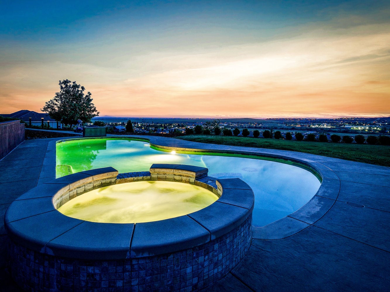 314_CobbleRockCourt_Ext_Rear_2_13