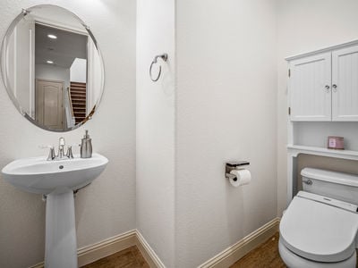 314_CobbleRockCourt_Int_Bathroom4_1_01