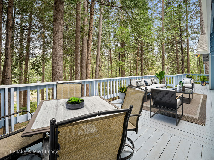 5123_RainbowTrail_Ext_Rear_1_02_MLS_Staged