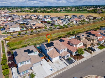 9882_SummertonWay_ExtElev_1315_Highlighted