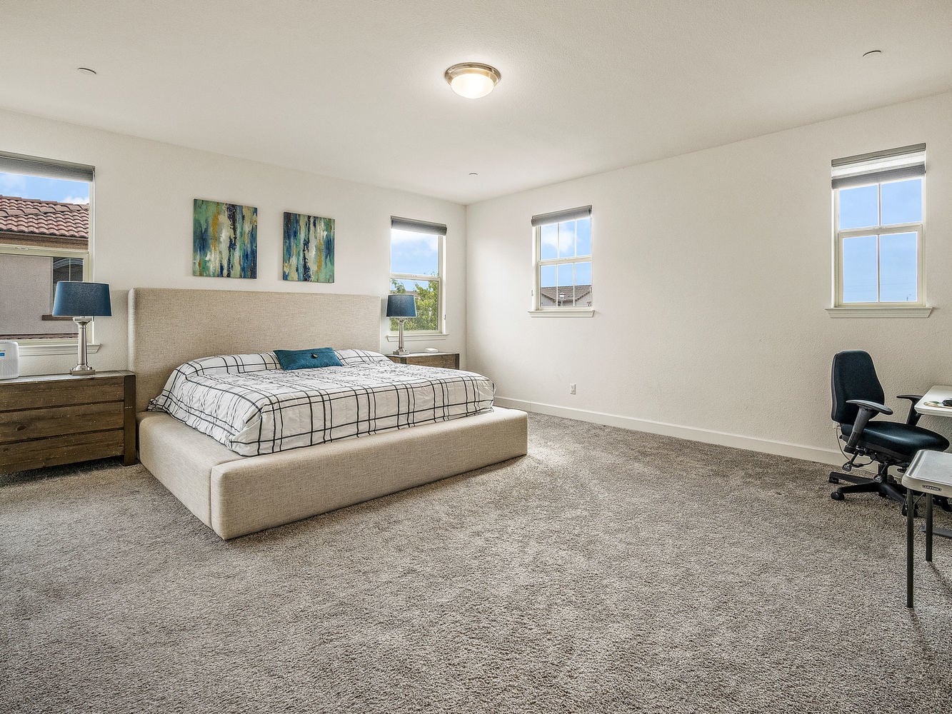 9882_SummertonWay_Int_Bedroom1_1_01