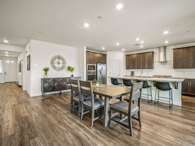 9882_SummertonWay_Int_DiningRoom_1_01