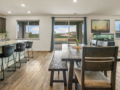 9882_SummertonWay_Int_DiningRoom_1_04