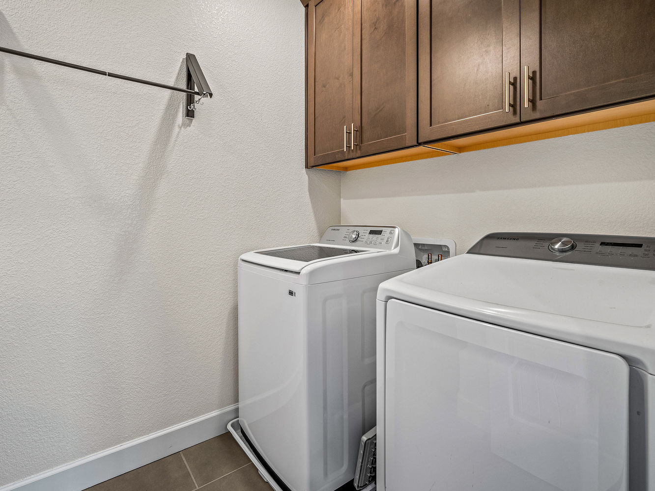 9882_SummertonWay_Int_Utility_1_01