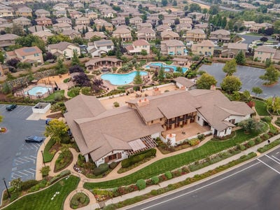 Blackstone_Club_Aerial_20200910_01