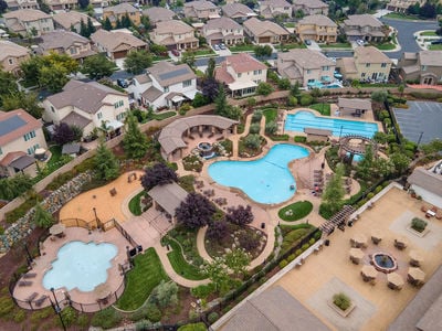 Blackstone_Club_Aerial_20200910_04