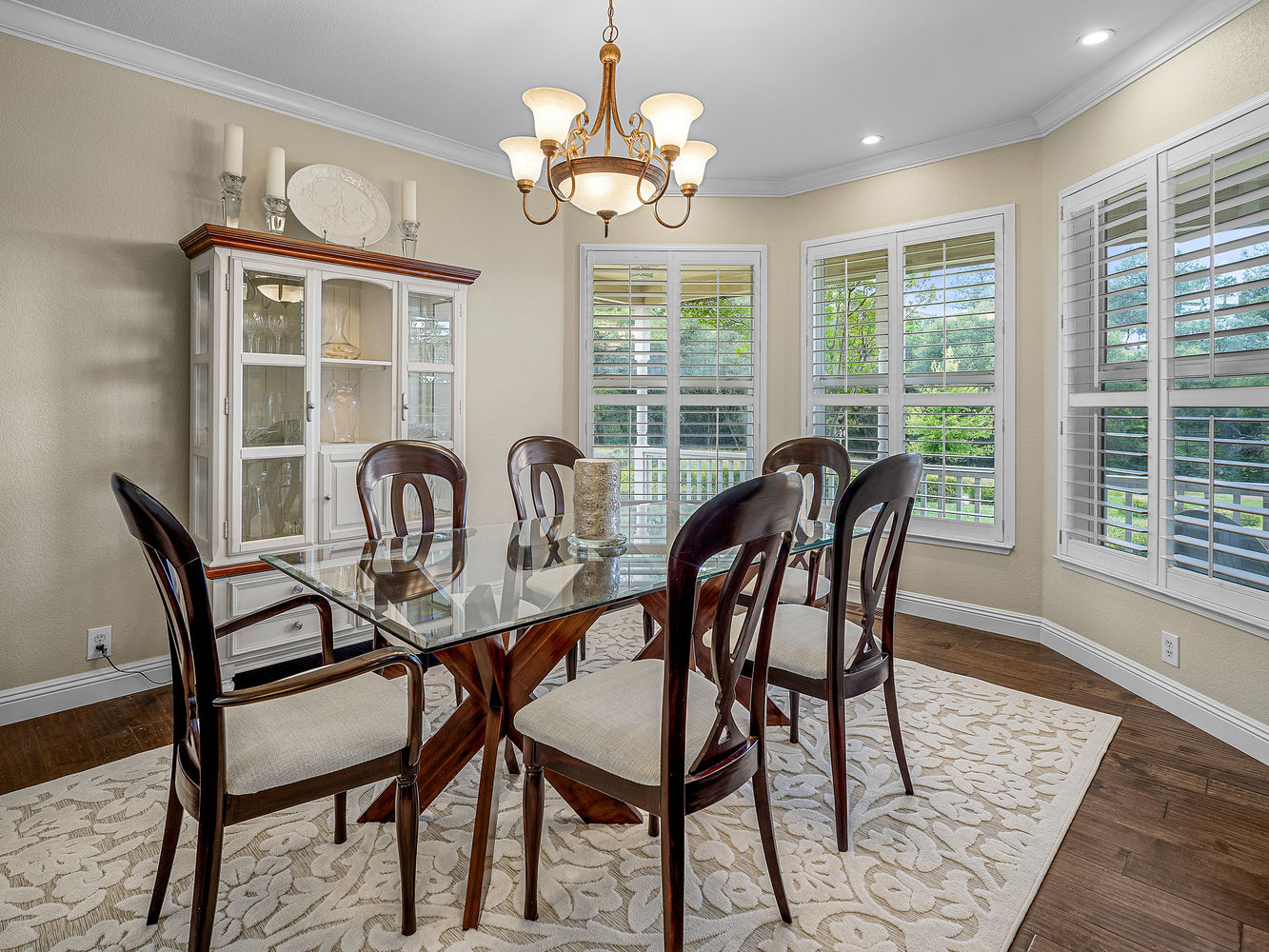 3140_RidgelineDrive_Int_DiningRoom_1_01