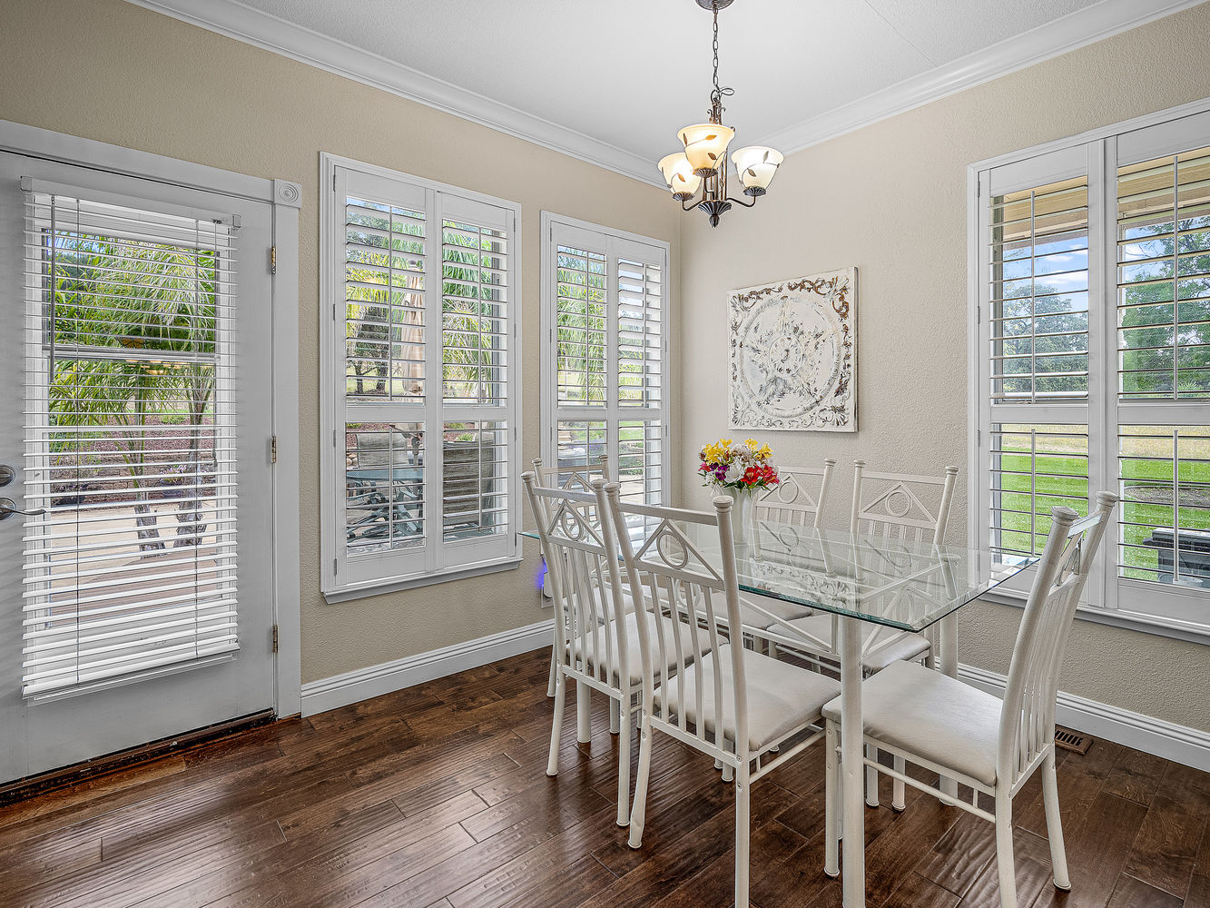3140_RidgelineDrive_Int_Kitchen_1_06