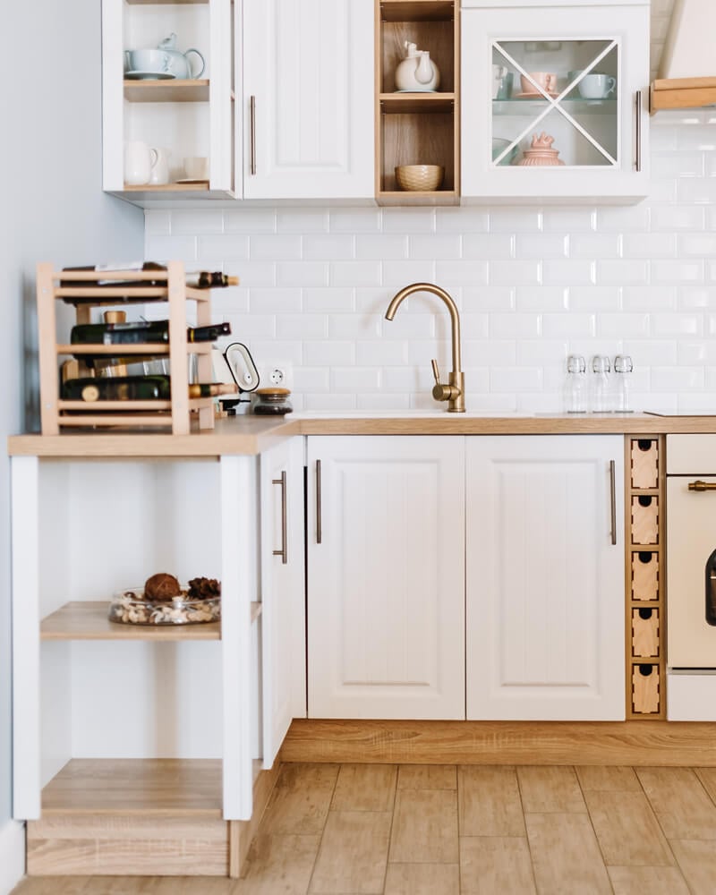 bright-kitchen-in-the-scandinavian-style-with-dish-2024-12-04-10-32-49-utc (1)