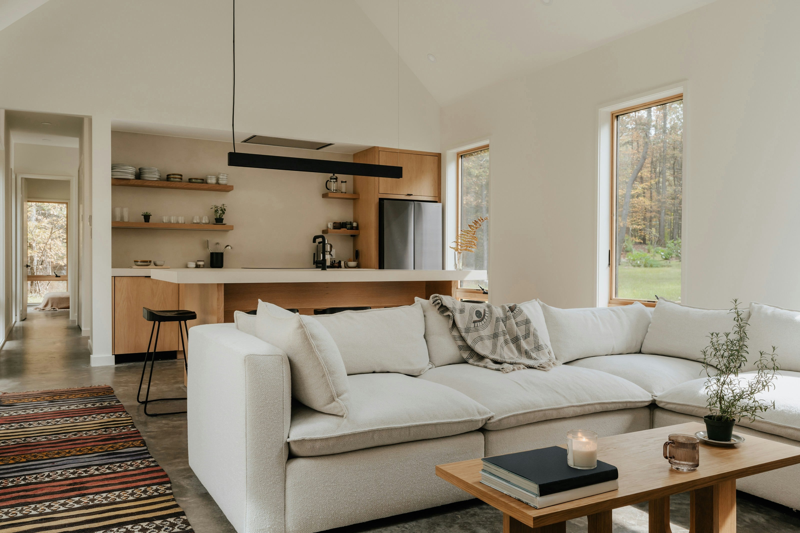 clay-banks-NyuJd9FDvUI-unsplash (1)