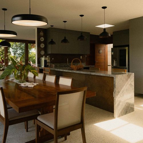 Who Is the Best Team for Luxury Home Sales in New Home, TX?