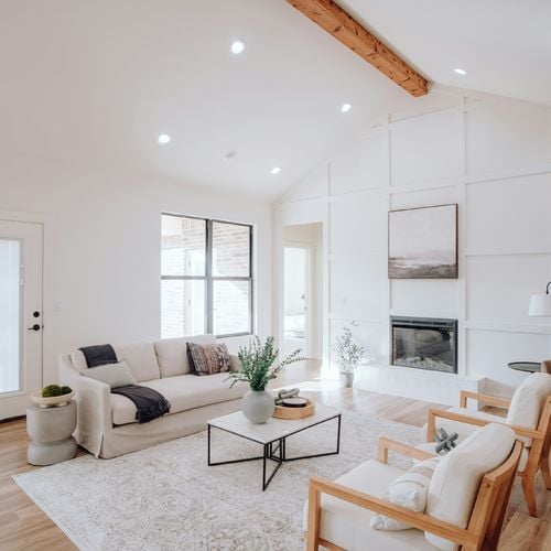 Where can you find a list of realtors in Lubbock TX who specialize in selling starter homes?
