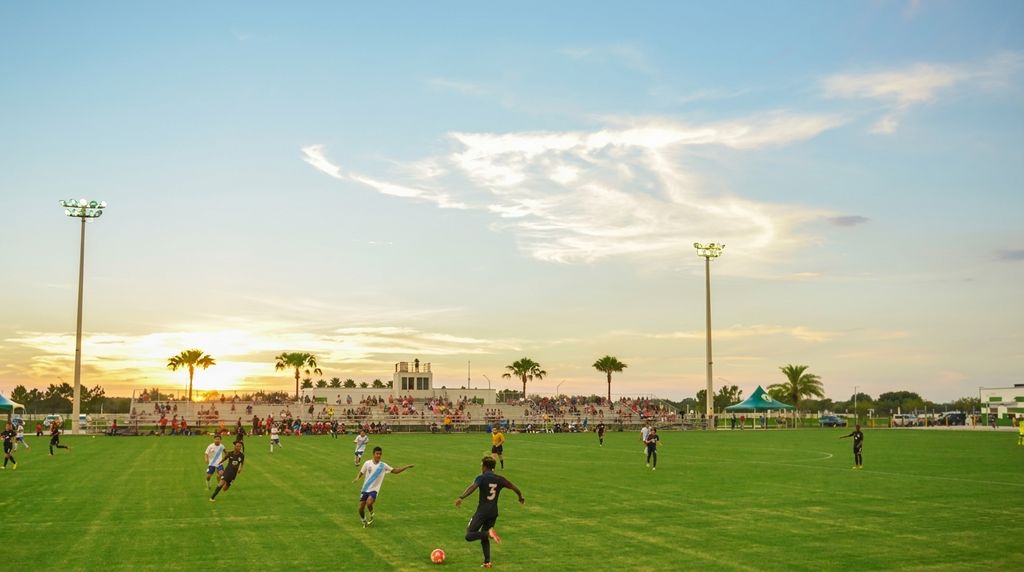 Why Is Everyone Moving to Lakewood Ranch?