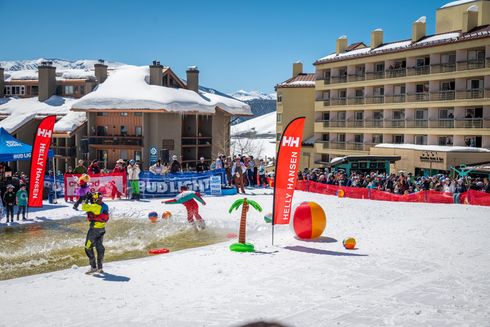 pond-skim-crested-butte-mountain-resort-2048x1367