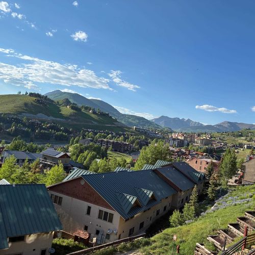 SOLD | Timberline, Unit B-202