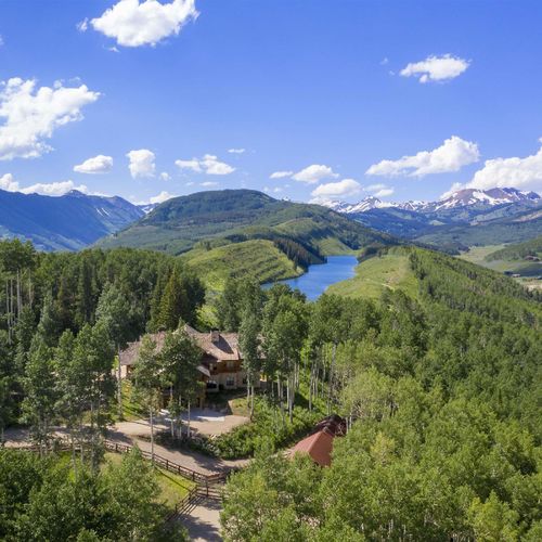 Luxury Property | 188 Bethel Road