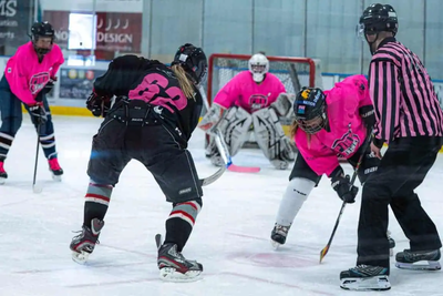 2023-Pink-in-the-Rink-10