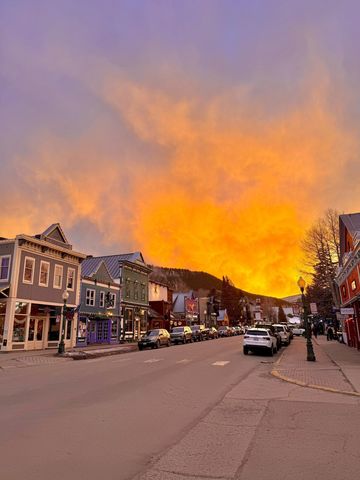 crested butte the howe group.jpg 2