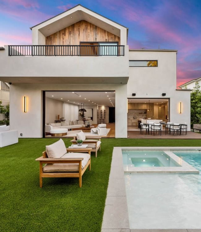 modern-house-with-wooden-facade(1)