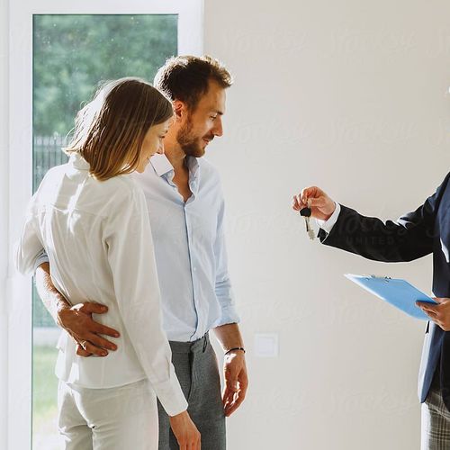 How Sellers Can Create Urgency in Los Alamitos Listings