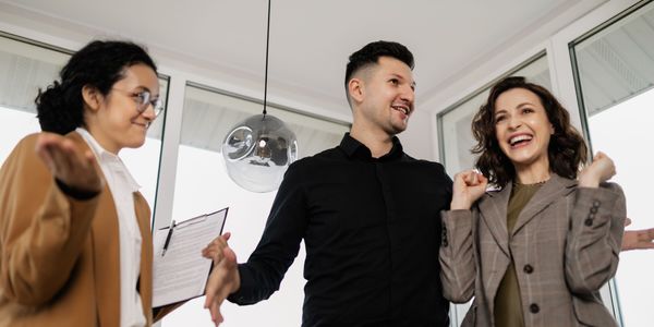 How Local Market Knowledge Saves Buyers Money