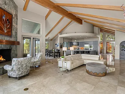 cffb91b8c48b1d6bb901d056daa2d684-cc_ft_384