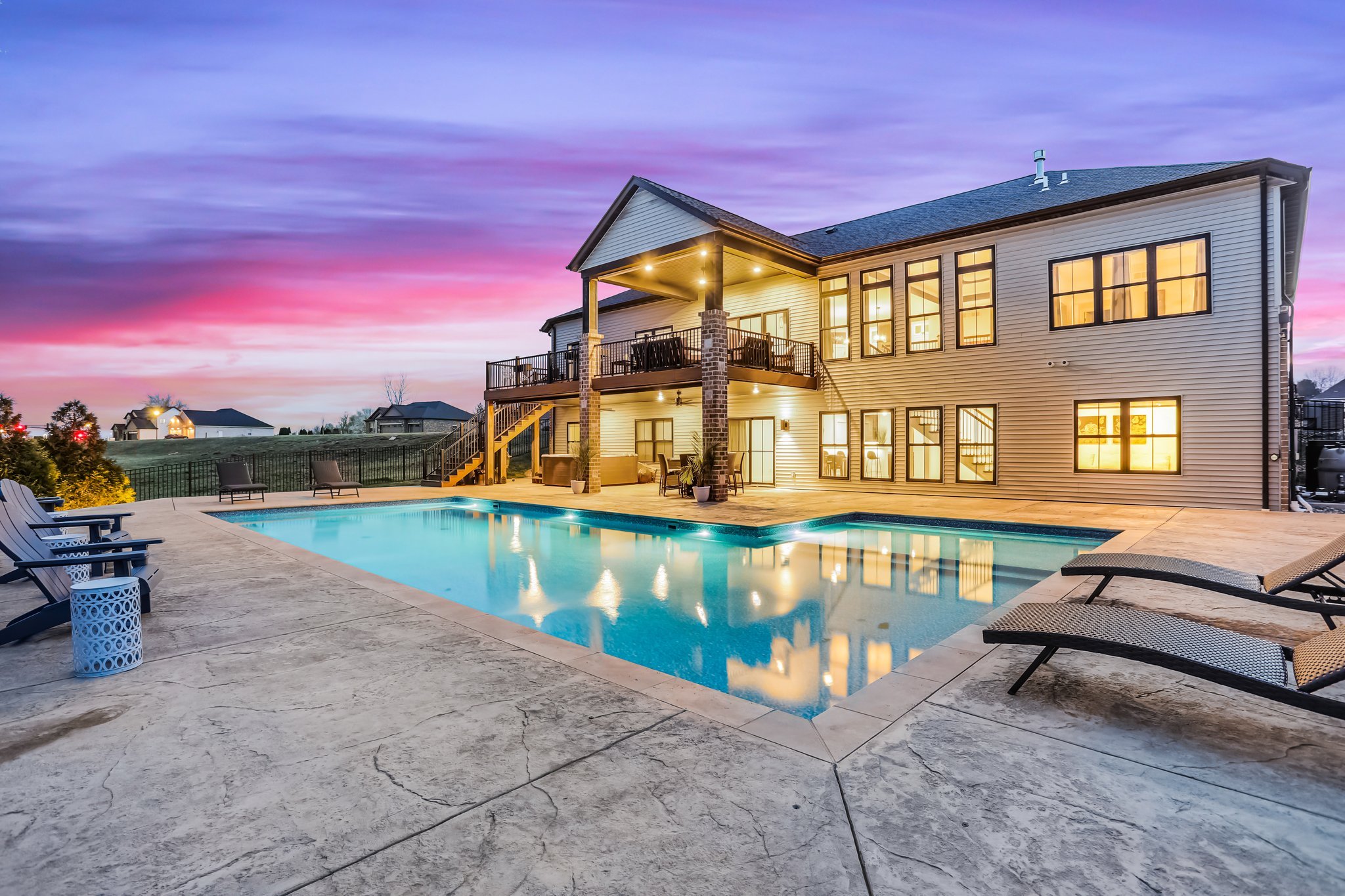 Top Realtor Tara Riggs in the St. Louis Metro East provides 5 things to do to beat the summer heat in the Edwardsville and Glen Carbon area.