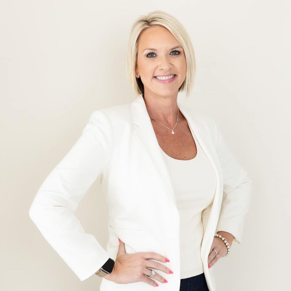 Tara Riggs, Voted Best Realtor in Edwardsville, Illinois.