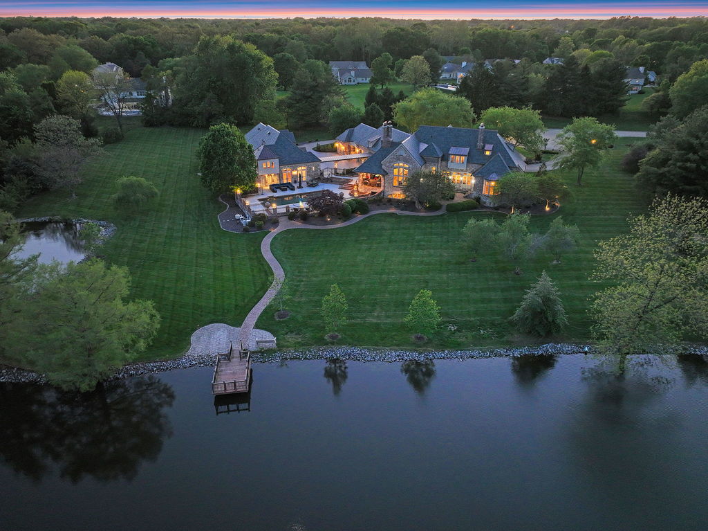 Luxury home with private lake access near St. Louis