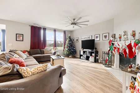 6166edf896a936ffa80f581caa6caaed-uncropped_scaled_within_1536_1152