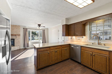 b3b341511e4dfaf338f33ece1d34fc77-uncropped_scaled_within_1536_1152